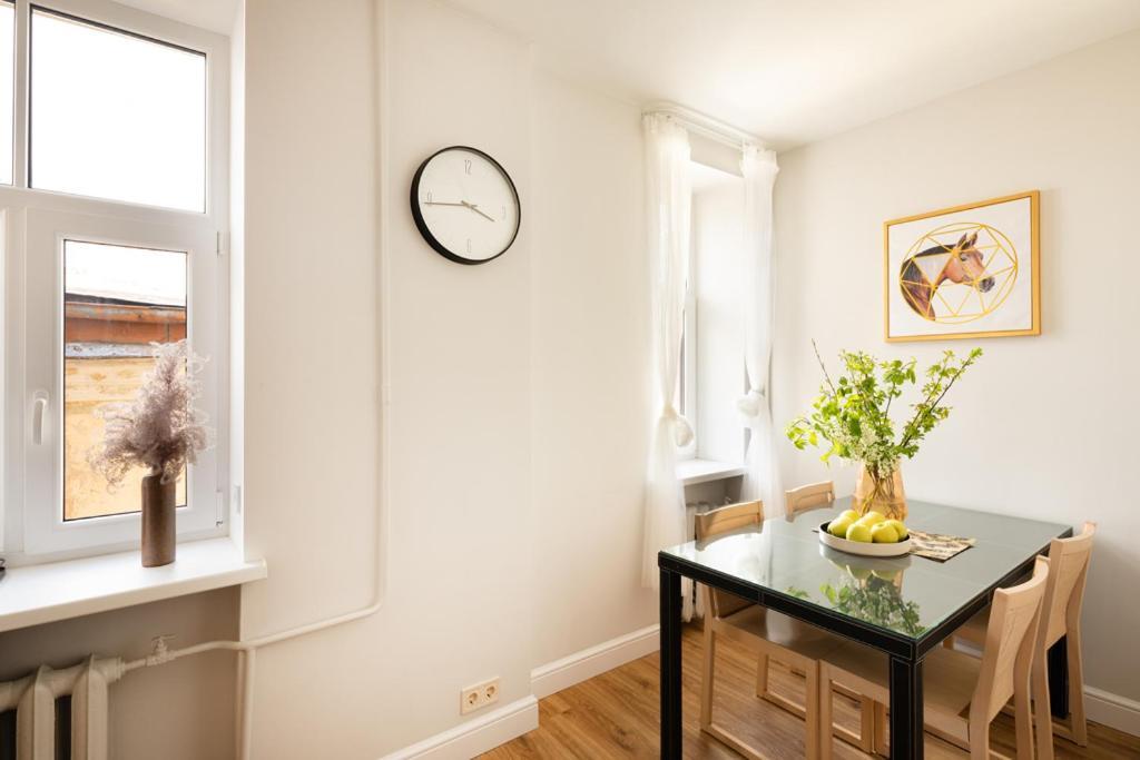 Cozy 2 Bedroom Apartment In Riga Centre Exterior foto